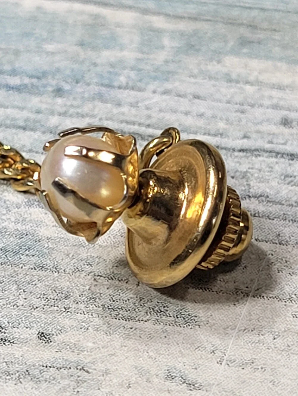 Gold Pearl  Lapel Pin